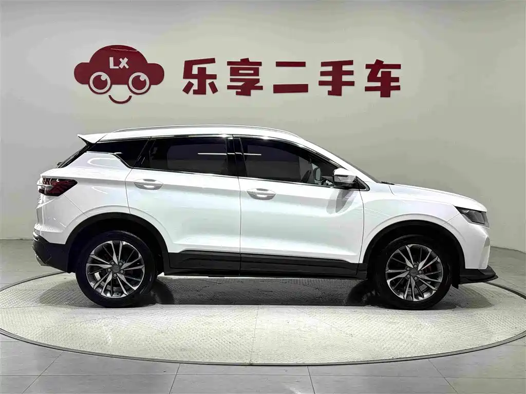 Photo 6 - Geely Binyue
