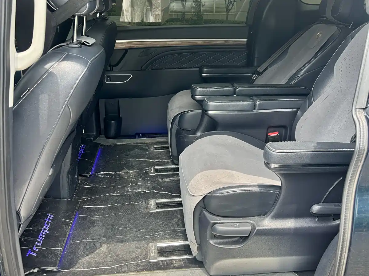 GAC Trumpchi Trumpchi M8 2020 Pilot 390T Prestige Edition фото 8
