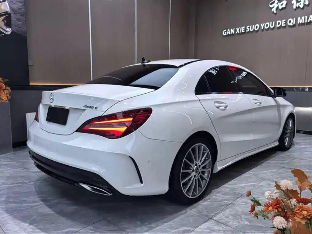Mercedes-Benz CLA (Import) 2016 CLA 220 4MATIC фото 9