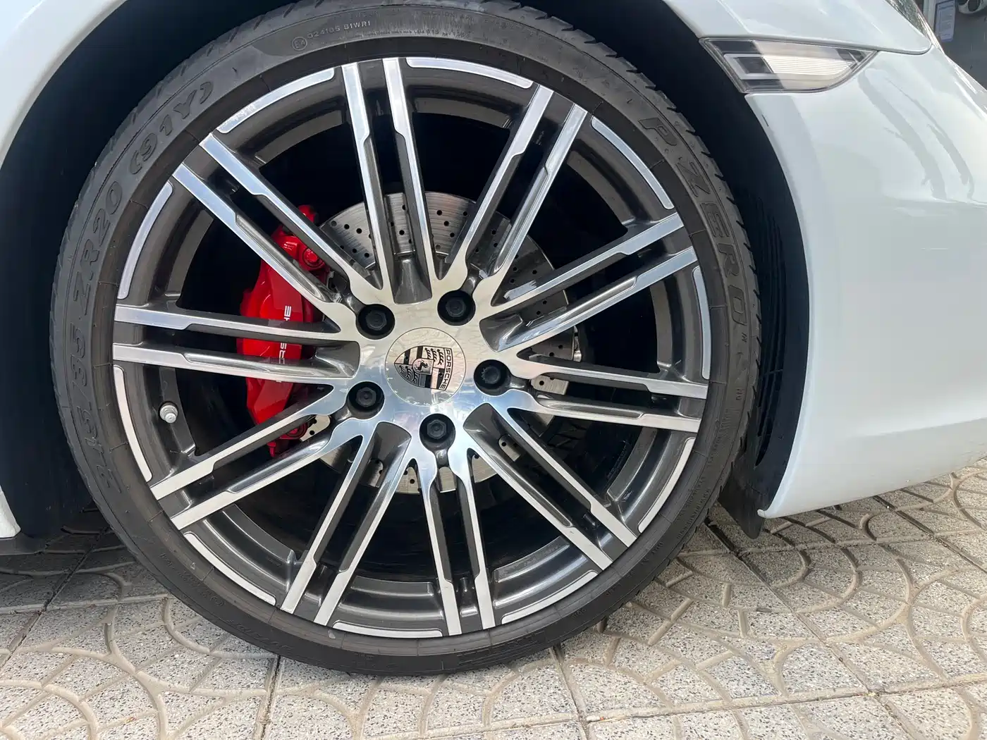 Porsche 911 2015 Carrera 4 3.4L Style Edition фото 14