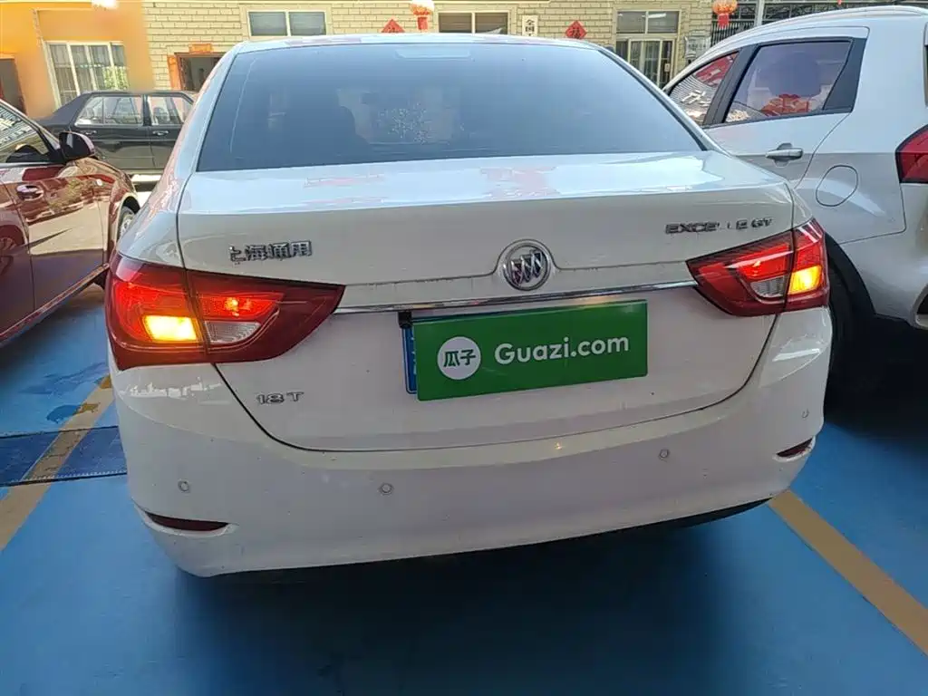 Buick Excelle 2015 18T Dual-Clutch Elite фото 6