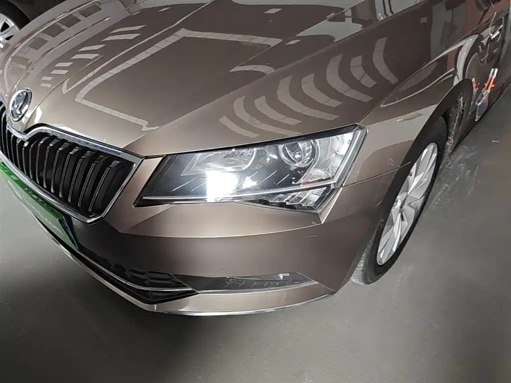 Škoda Superb 2019 TSI280 DSG Comfort Edition фото 24