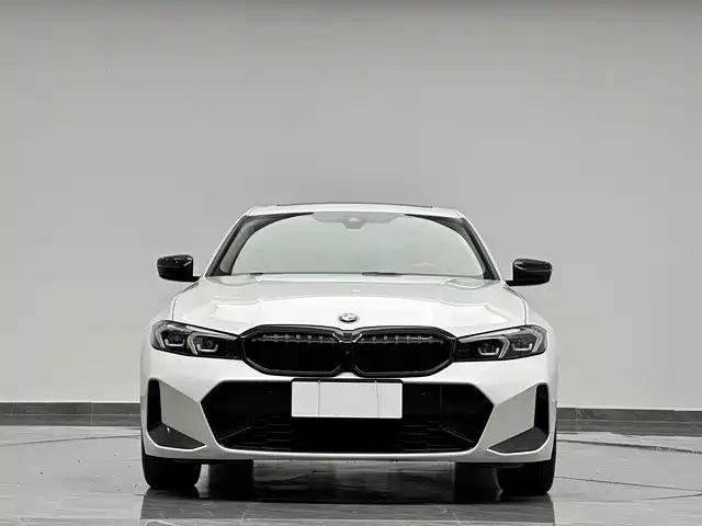 BMW 3 Series 2025 330Li M Sport Night Edition — фото 2