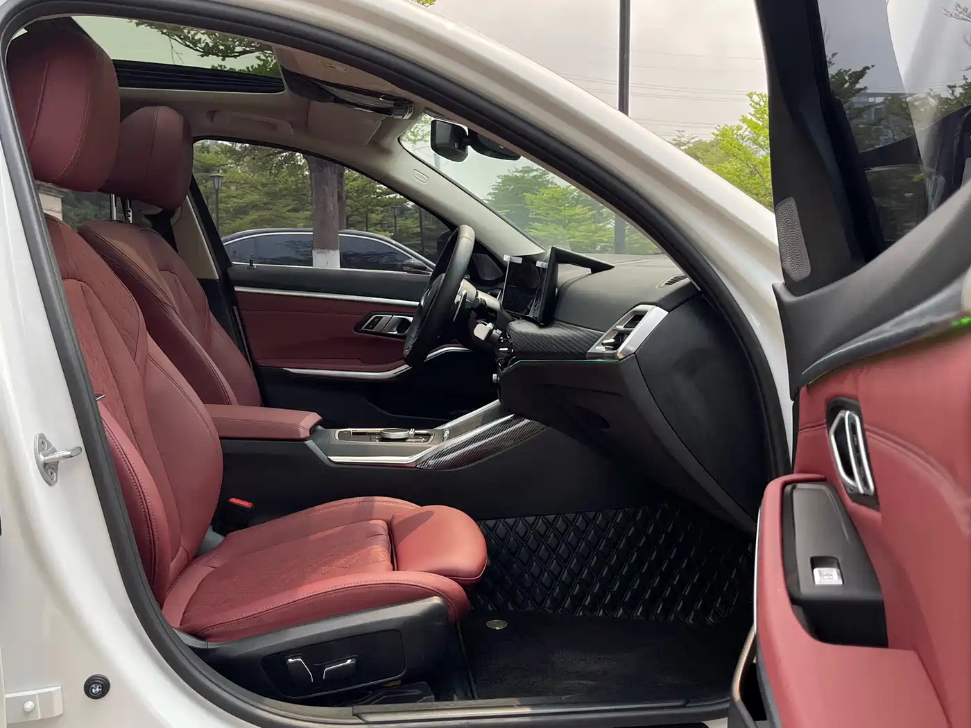 BMW 3 Series 2025 325Li M Sport Package фото 13