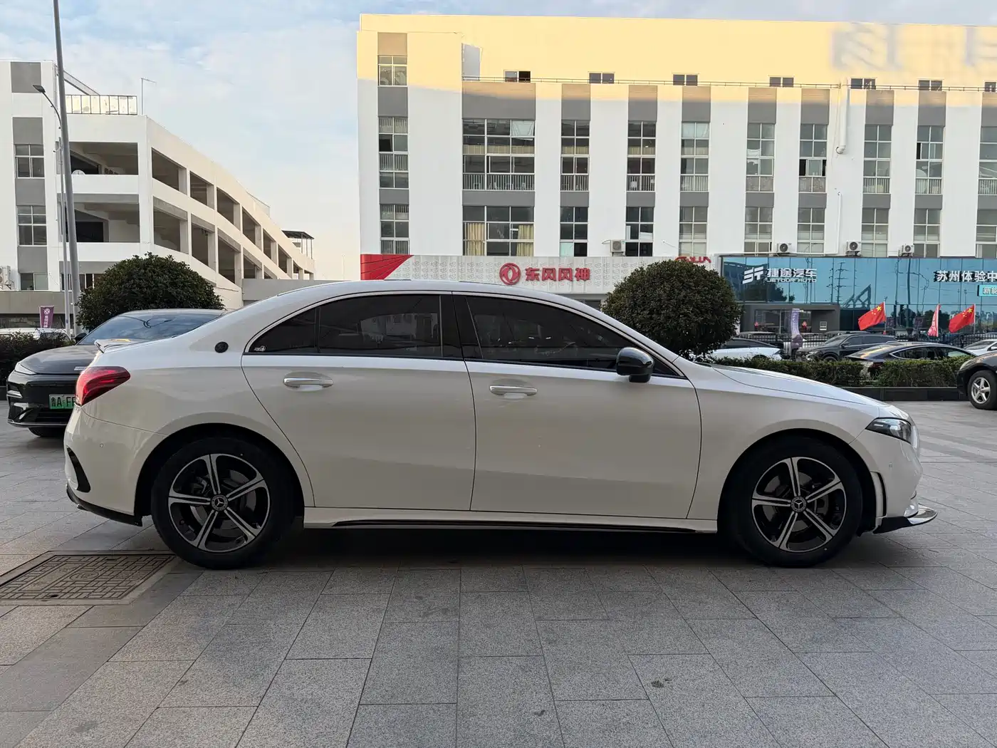 Mercedes-Benz A-Class 2024 A 200 L Fashion Edition фото 5