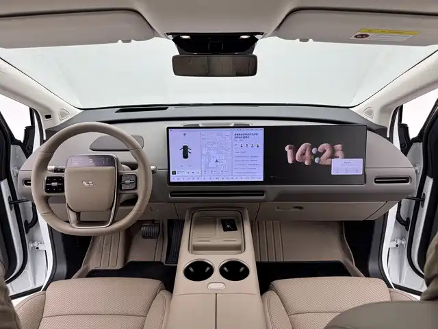 Li Auto Li i8 2025 2025 Standard Edition