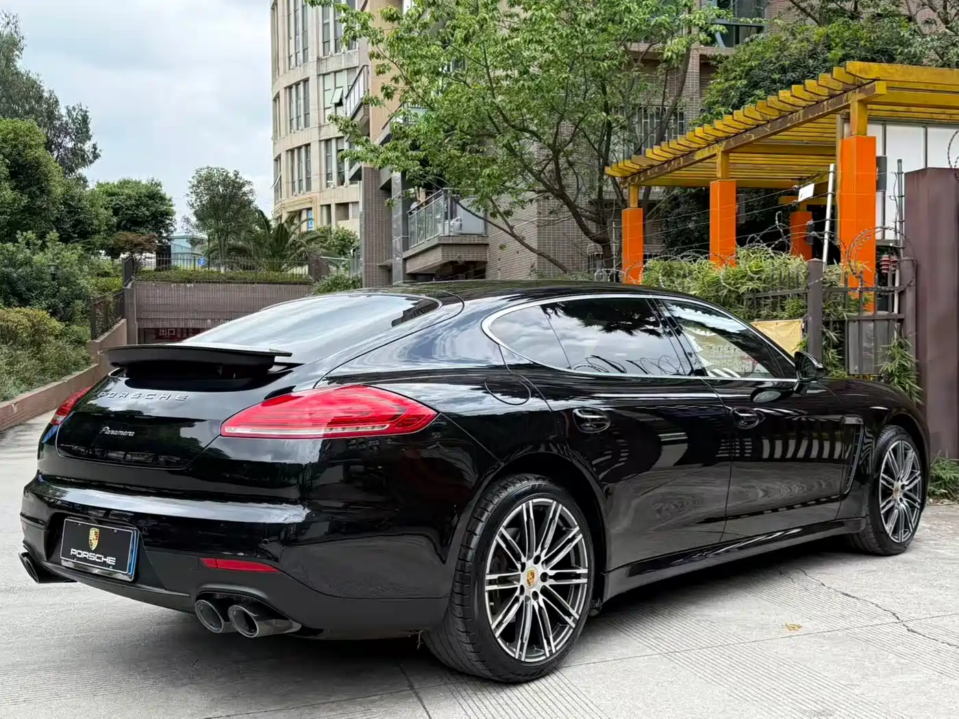 Porsche Panamera 2016 Panamera Executive Edition 3.0T фото 4