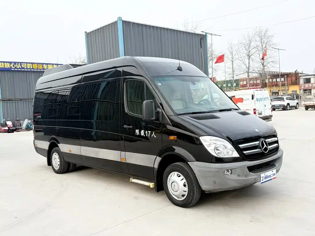 Mercedes-Benz Sprinter 2013 2012 Model 2.1T Premium Tour Long Wheelbase