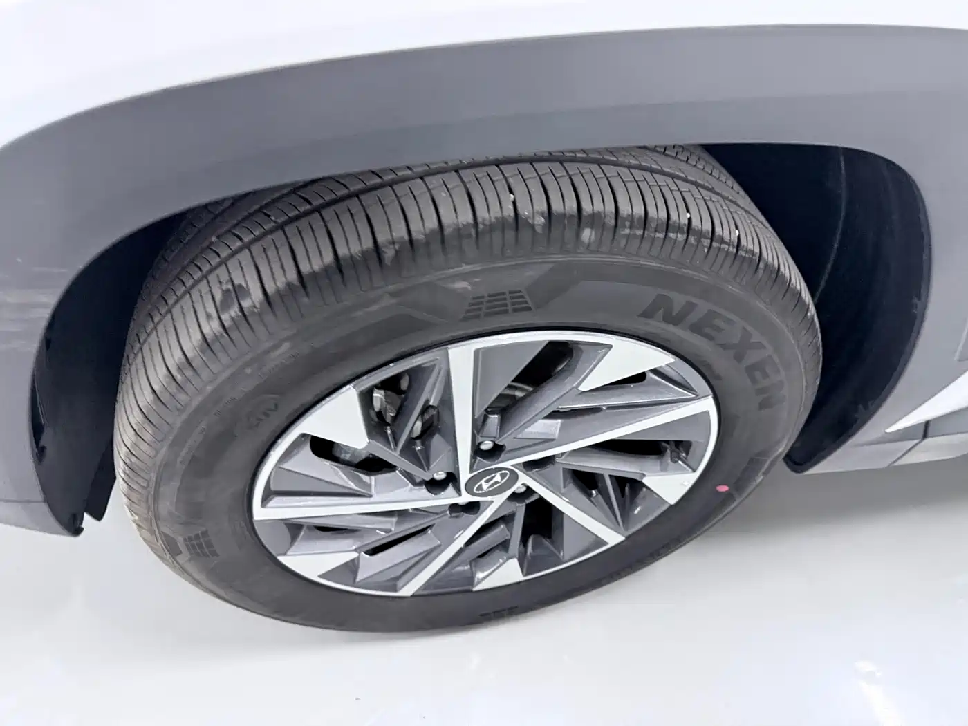 Hyundai Tucson 2023 Tucson L 1.5T Automatic 2WD GLX Elite Edition фото 6