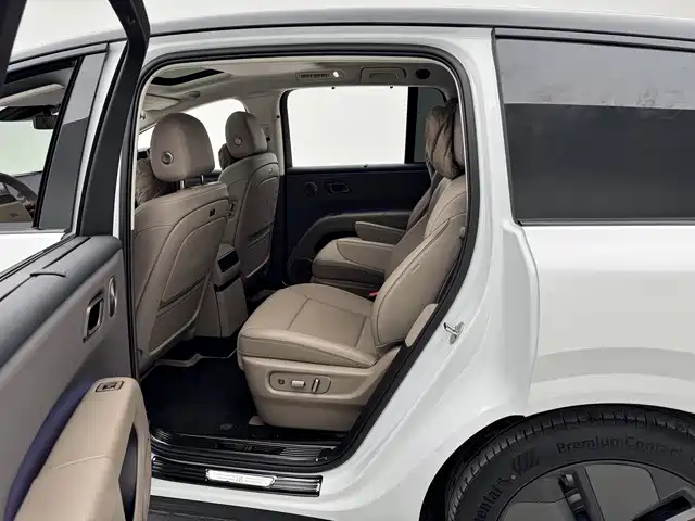 Li Auto Li i8 2025 2025 Standard Edition