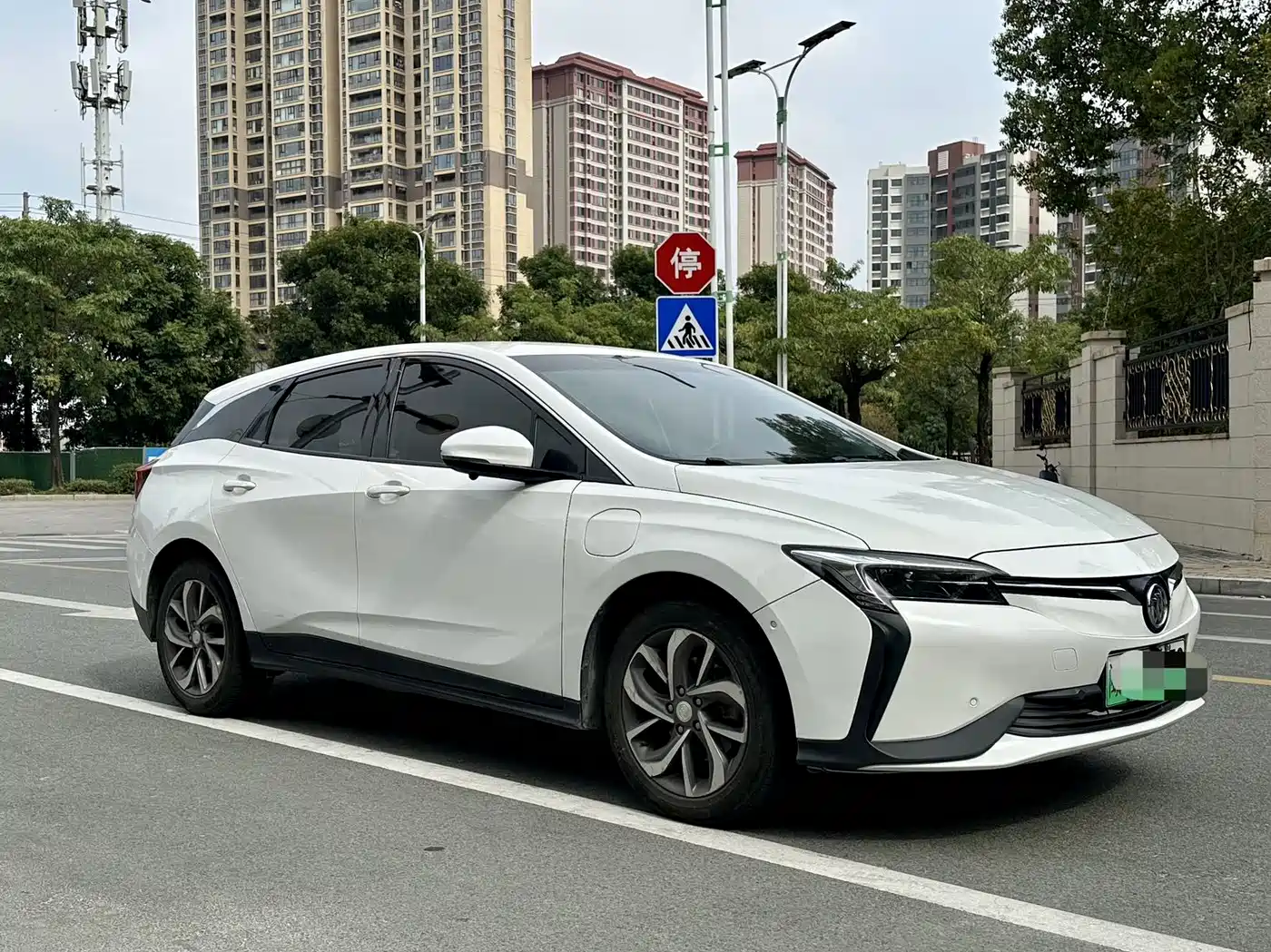 BUICK SLIGHTLY BLUE 6