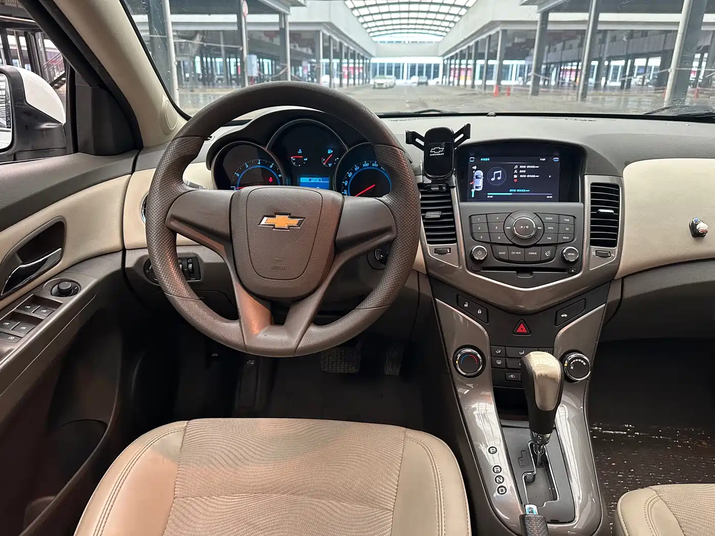 Chevrolet Cruze 2015 1.5L Classic SE AT фото 12
