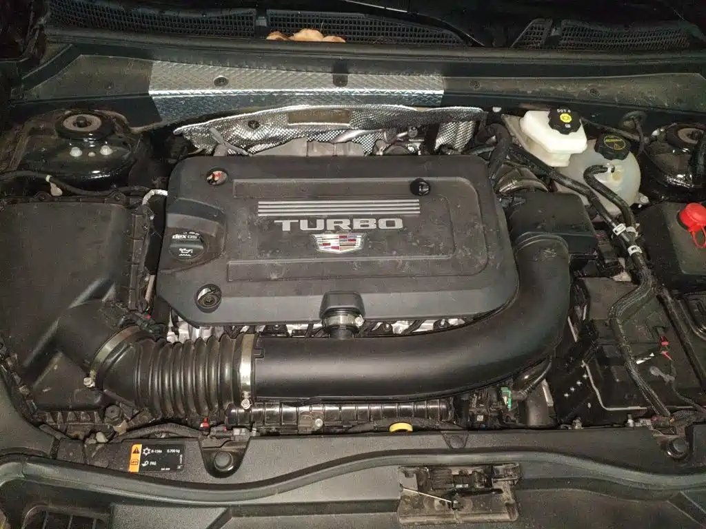 Cadillac XT4 2025 2024 Facelift 28T 2WD Premium