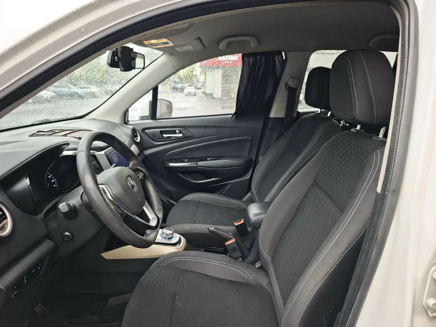 CHANGAN CS15EV