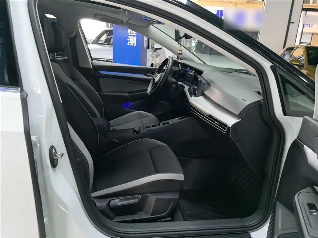 Volkswagen Golf 2023 280TSI DSG Pro фото 25