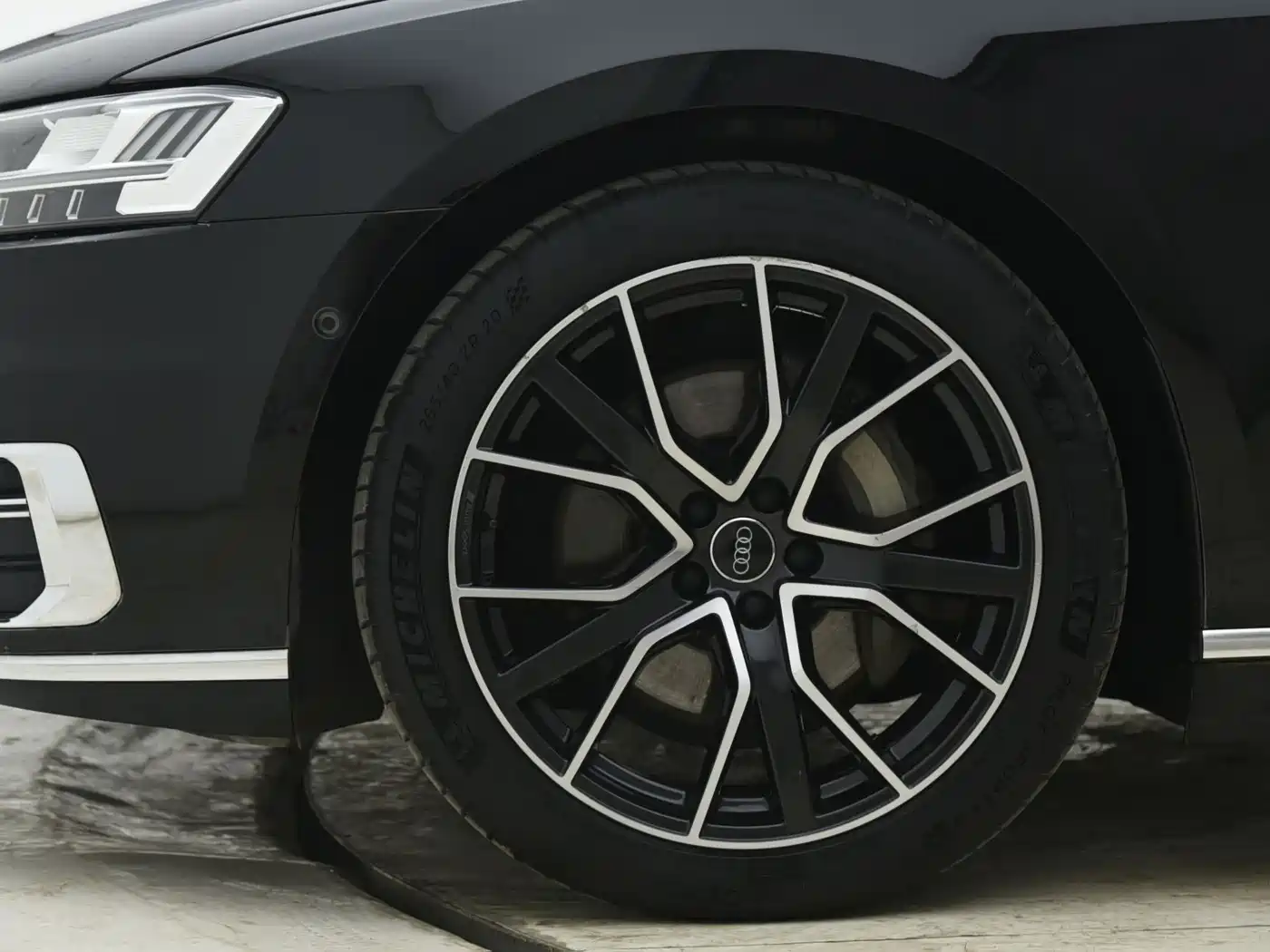 Audi A8 2019 Plus A8L 50 TFSI quattro Luxury фото 5