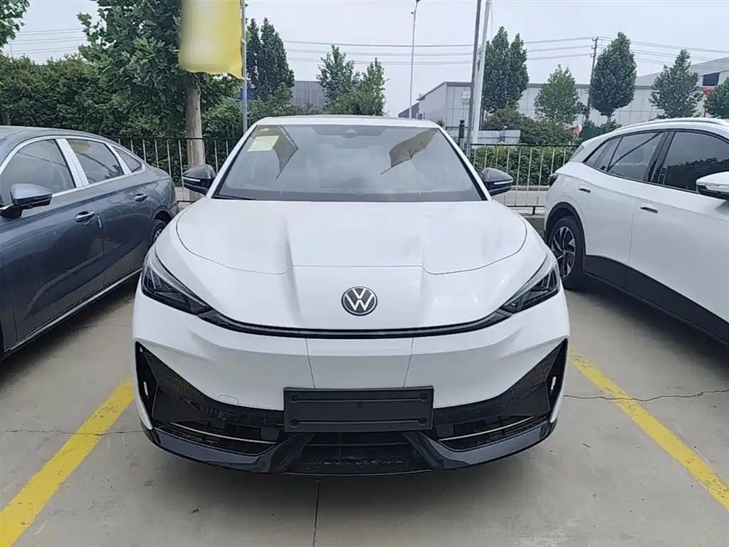 Volkswagen Unique 06 2025 Pure фото 3