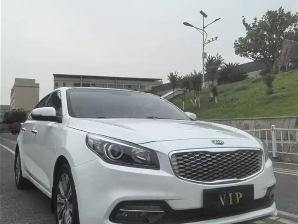 Kia K4 2015 1.8L Automatic DLX Special фото 3