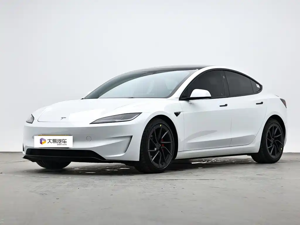 Tesla Model 3 2024 High-Performance All-Wheel Drive Edition