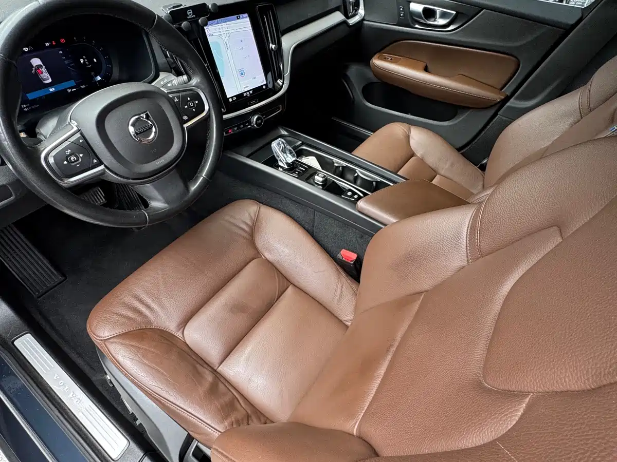 Photo 11 - Volvo S60