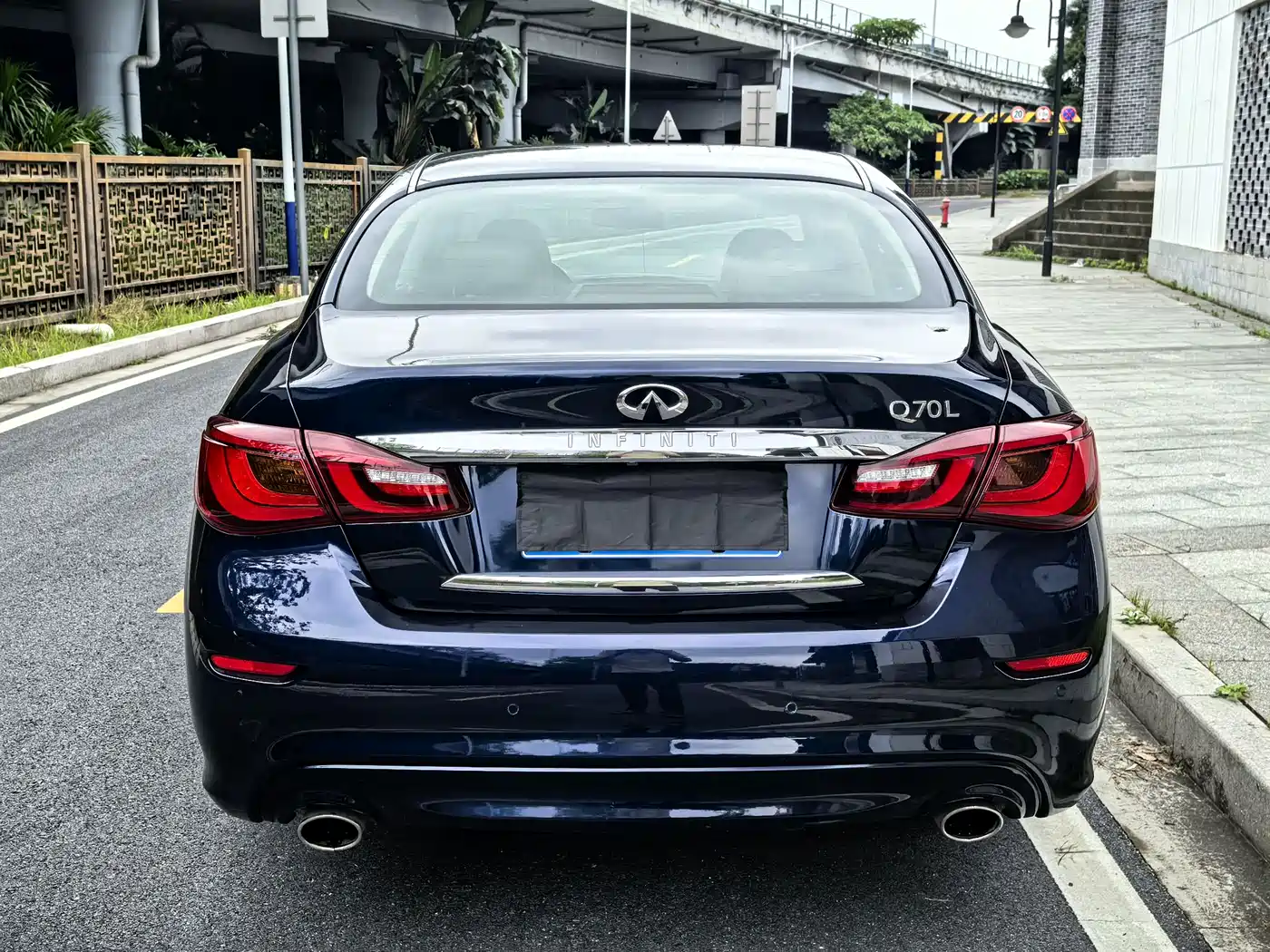 Infiniti Q70 2015 Q70L 2.5L Enjoyment Edition фото 14