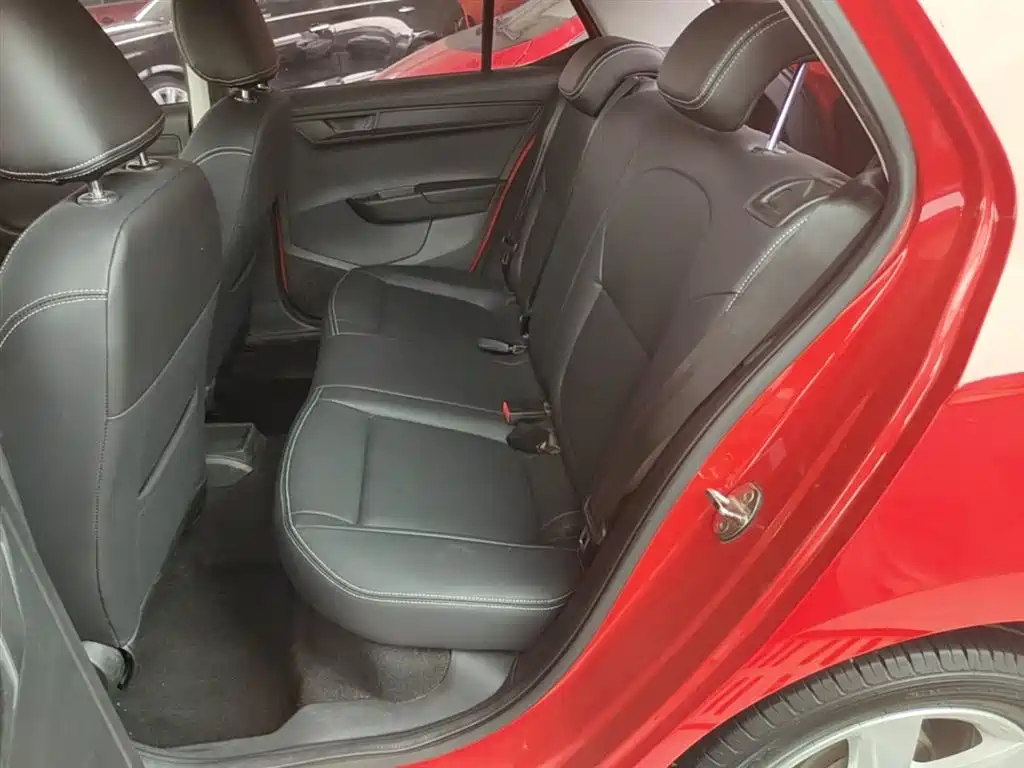 Škoda Fabia 2017 1.4L Auto Car Enjoy Edition фото 17