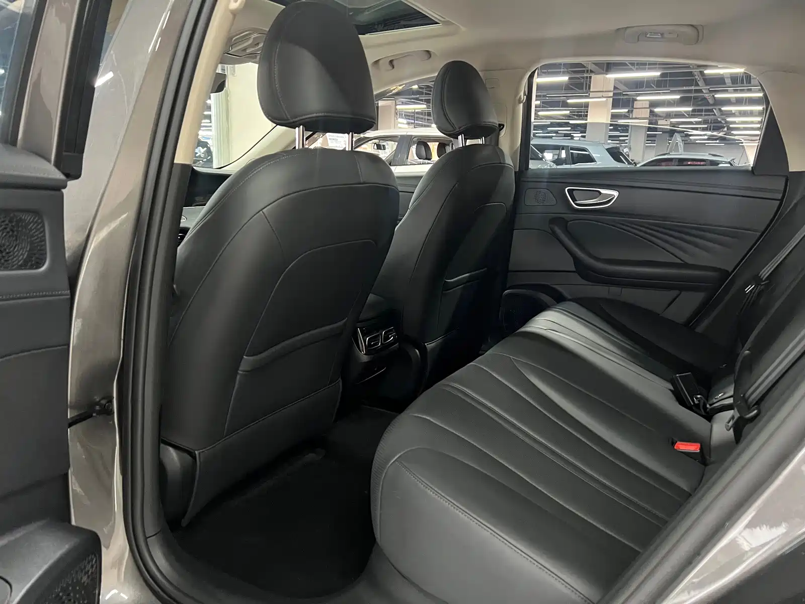 Фото 5 - Roewe D7
