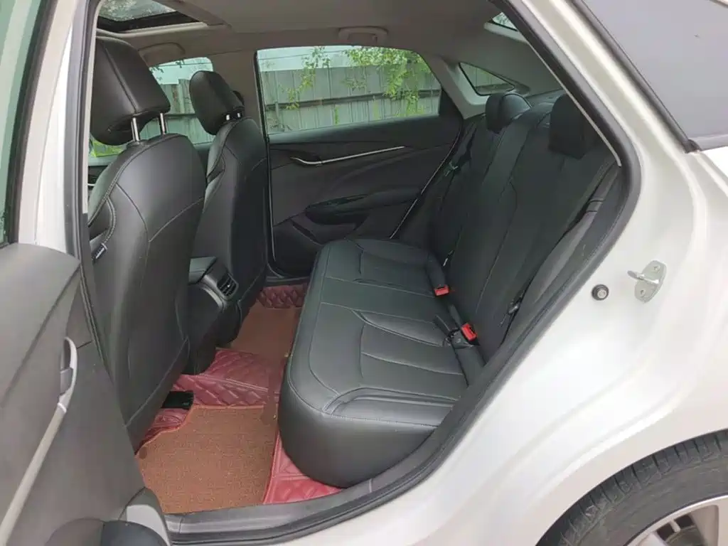 Фото 17 - Buick Excelle
