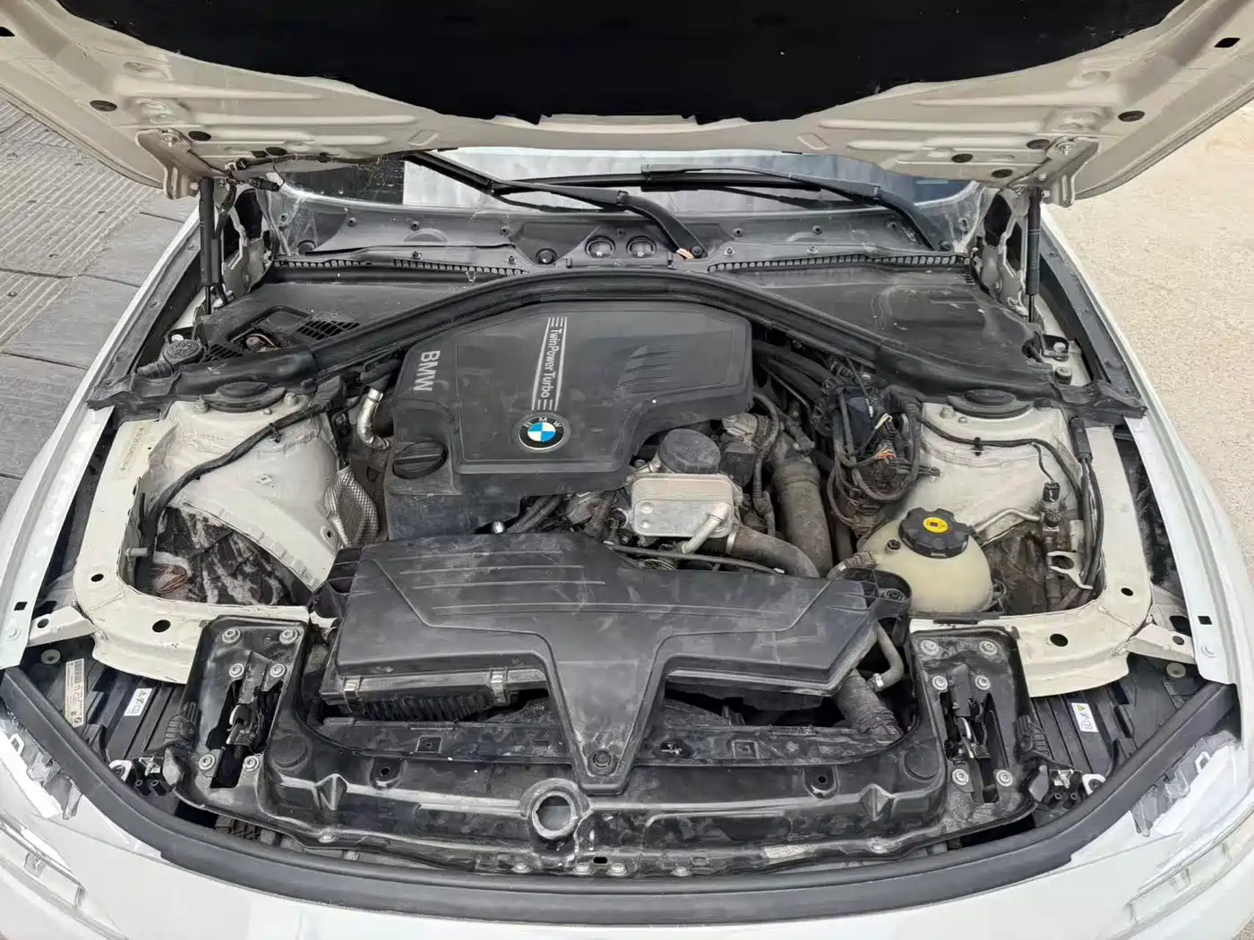 Photo 13 - BMW 3 Series
