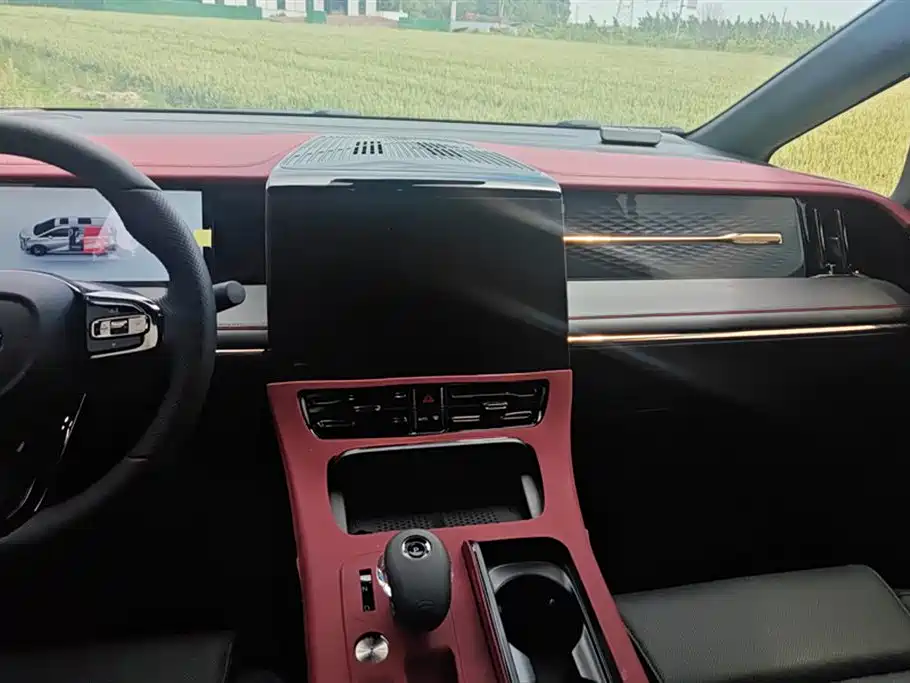 GAC Trumpchi Trumpchi M8 2025 Model Master Series Super Hybrid Edition фото 13