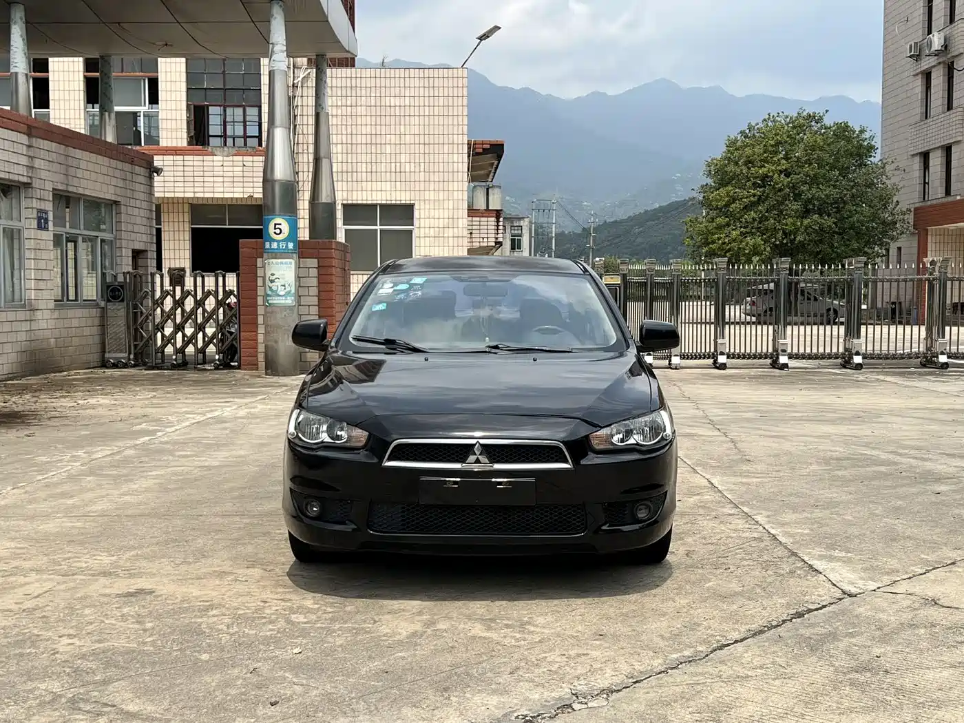 Mitsubishi Lancer EX 2010 Fashion Edition 1.8L Manual Wisdom