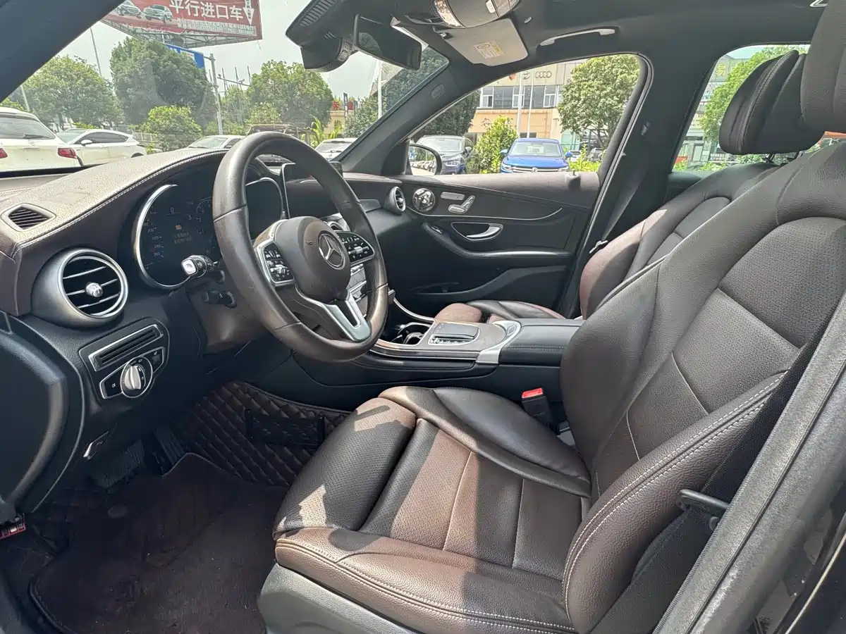 Mercedes-Benz GLC 2020 GLC 300 L 4MATIC Dynamic фото 4
