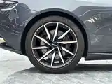 Фото 8 - Aston Martin DB11