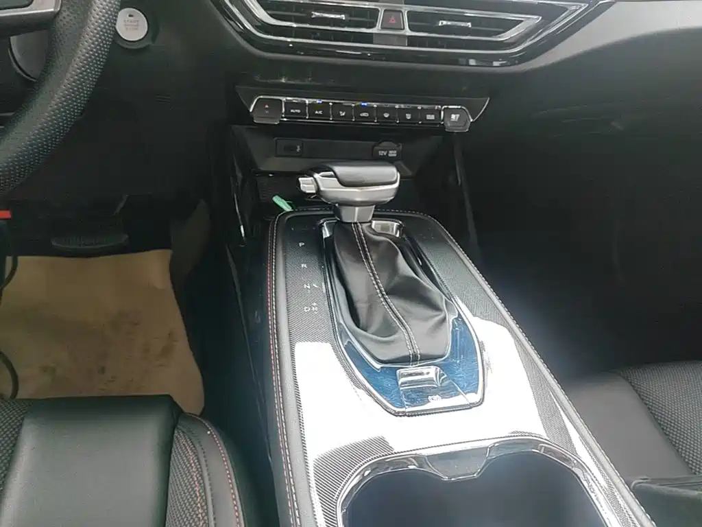 Changan Oshan Changan Oushang X5 2022 2021 1.6L CVT Comfort Edition