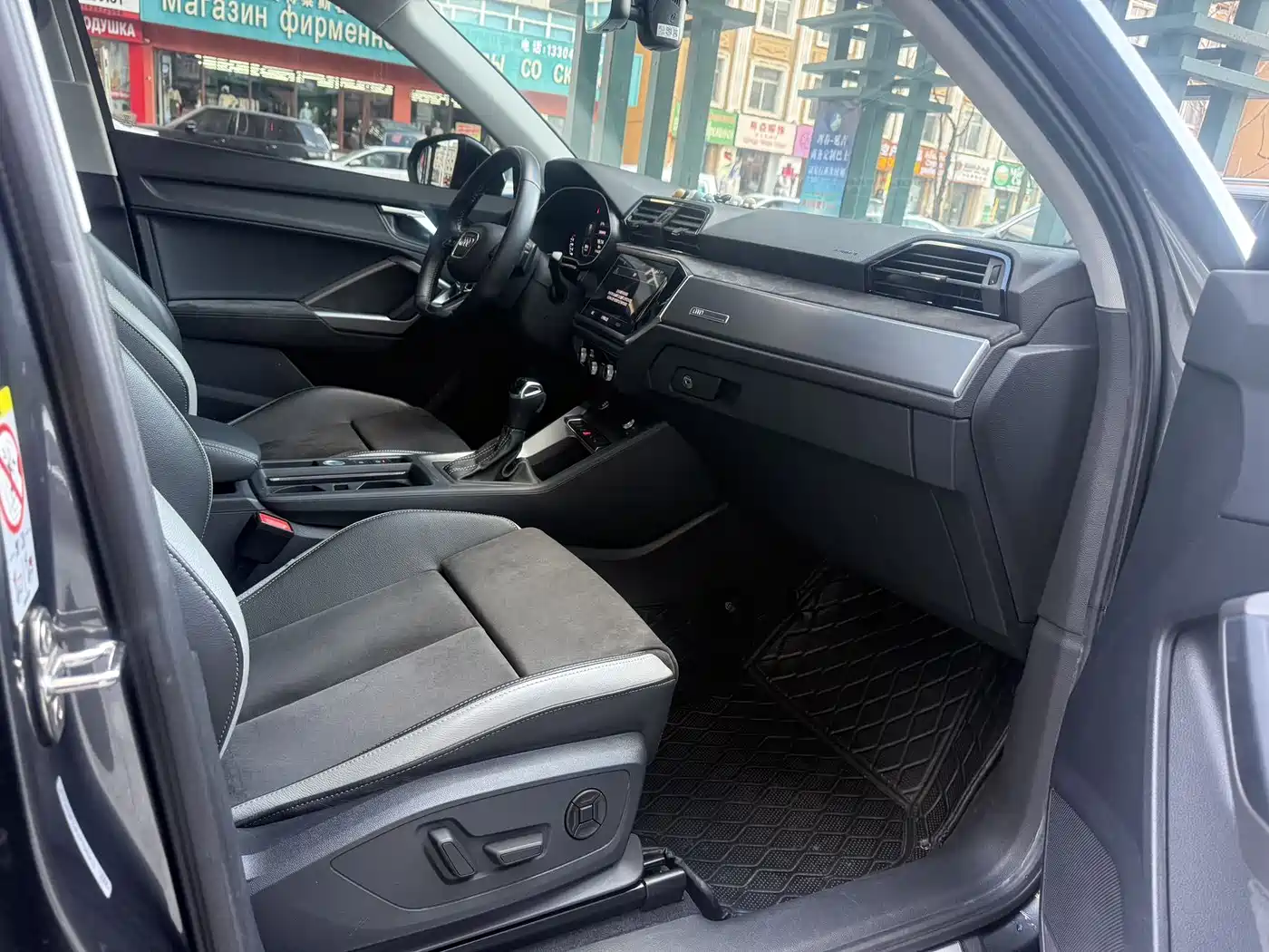 Audi Q3 2021 35 TFSI Lifestyle Edition фото 13