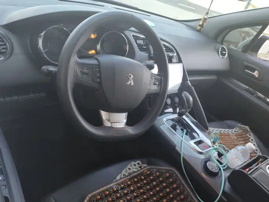 Peugeot 3008 2017 2016 1.6THP Automatic Classic Edition
