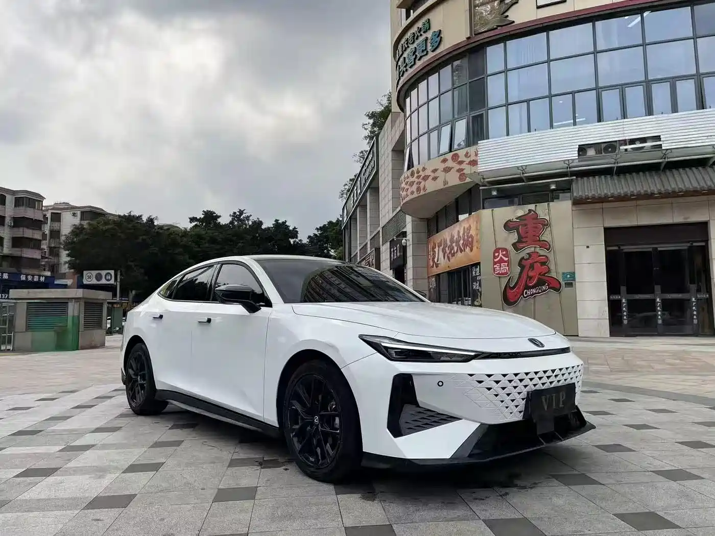 Changan UNI-V 2025 2025 1.5T 500Bar Premium Model