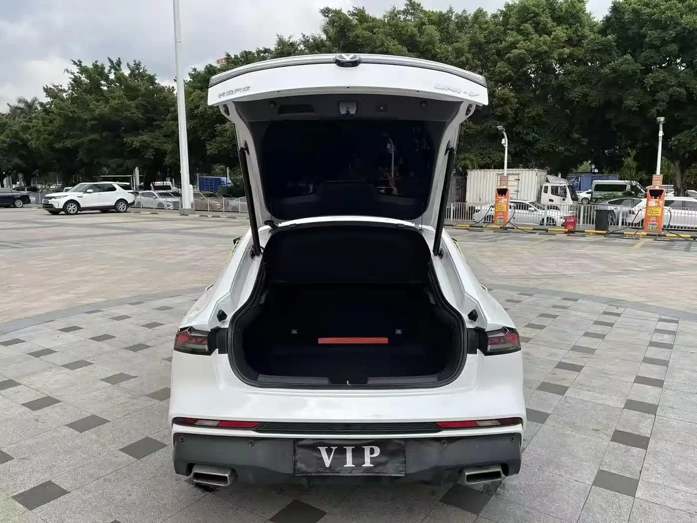 Changan UNI-V 2025 2025 1.5T 500Bar Premium Model