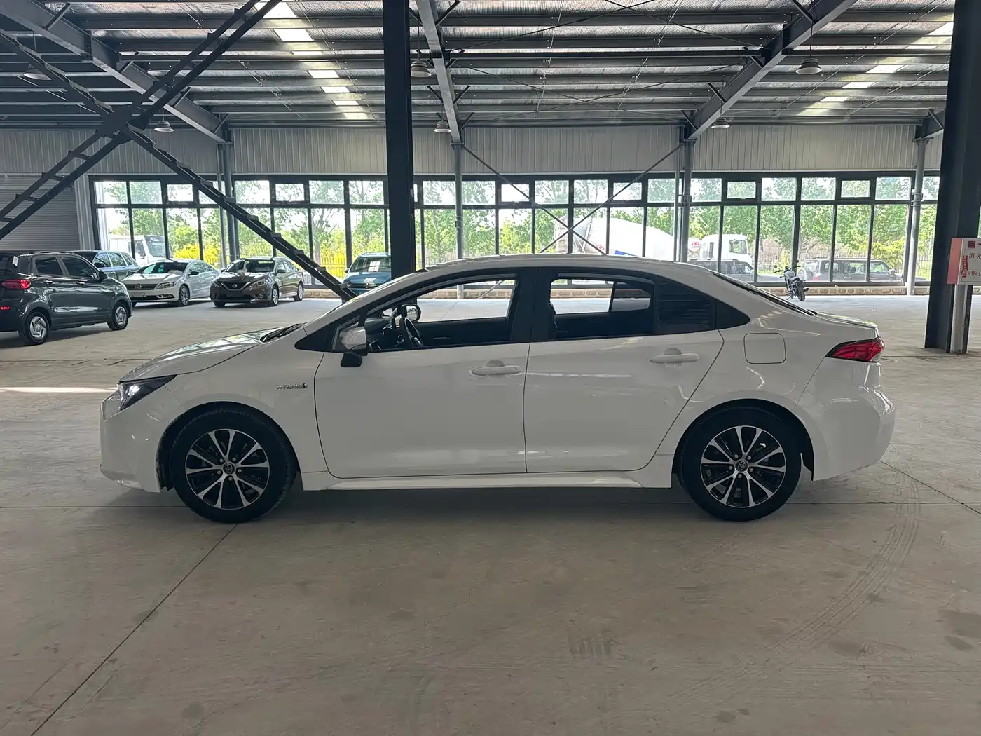 Toyota Levin 2024 Smart Hybrid 1.8L Leading Edition фото 8