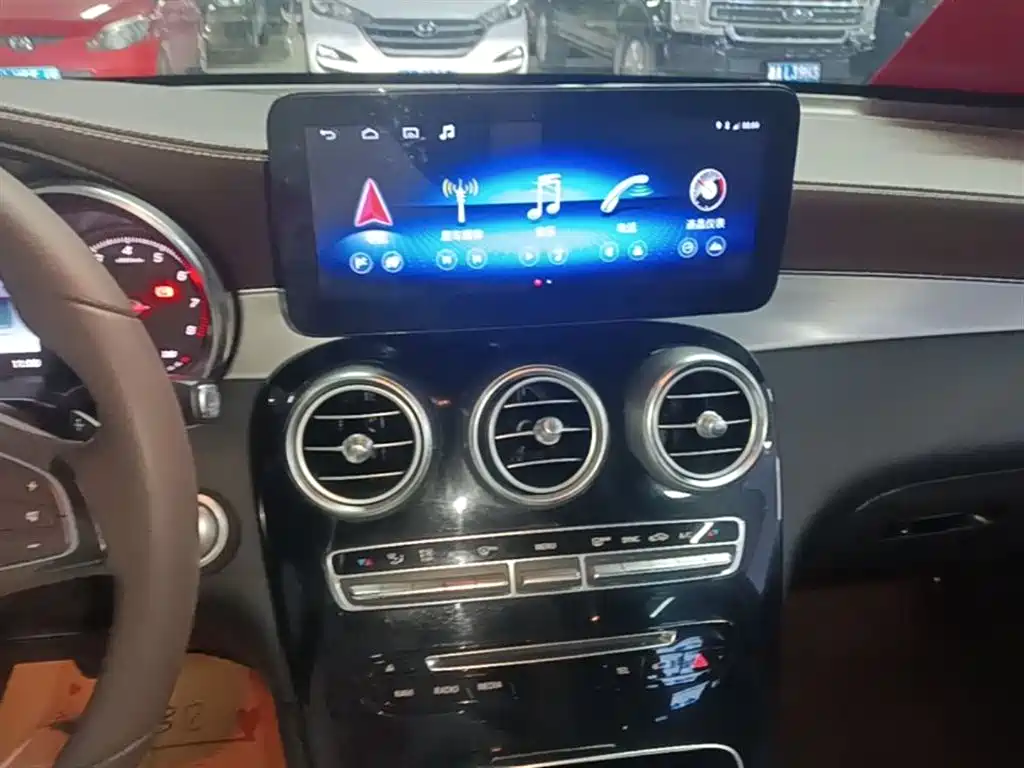 Mercedes-Benz GLC 2016 GLC 200 4MATIC фото 13