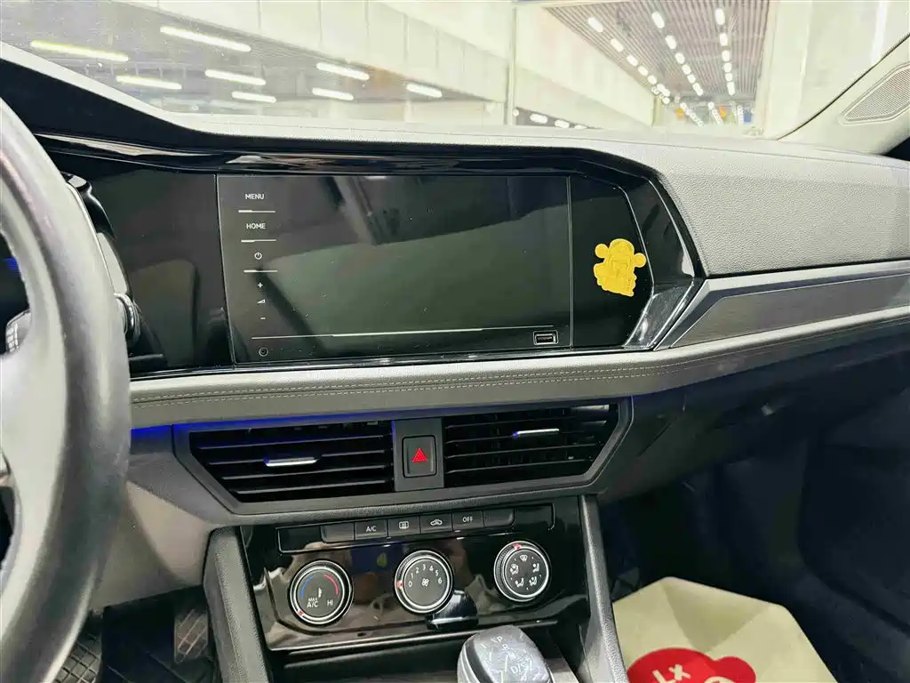Volkswagen Sagitar 2021 280TSI DSG 30th Anniversary Edition фото 14