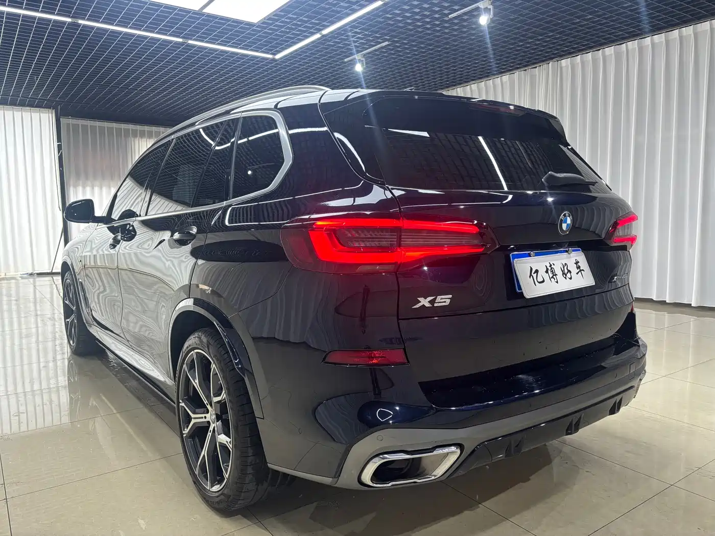 BMW X5 2023 xDrive 40Li M Sport Package фото 14