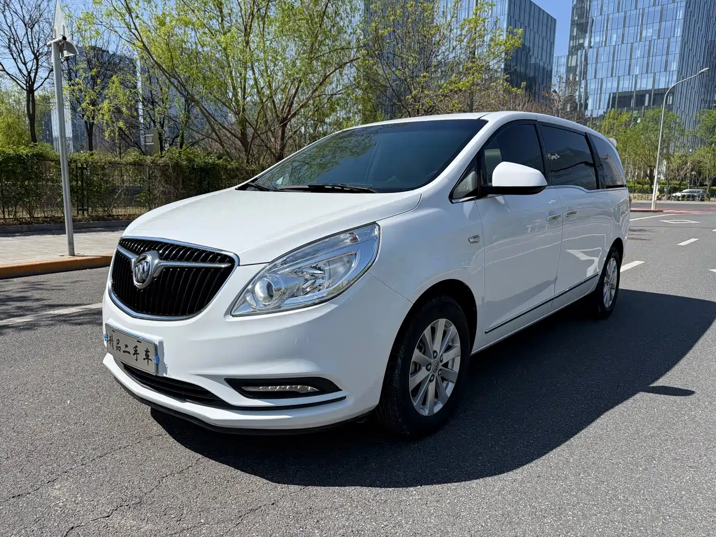Buick GL8 2018 28T Luxury Model China VI