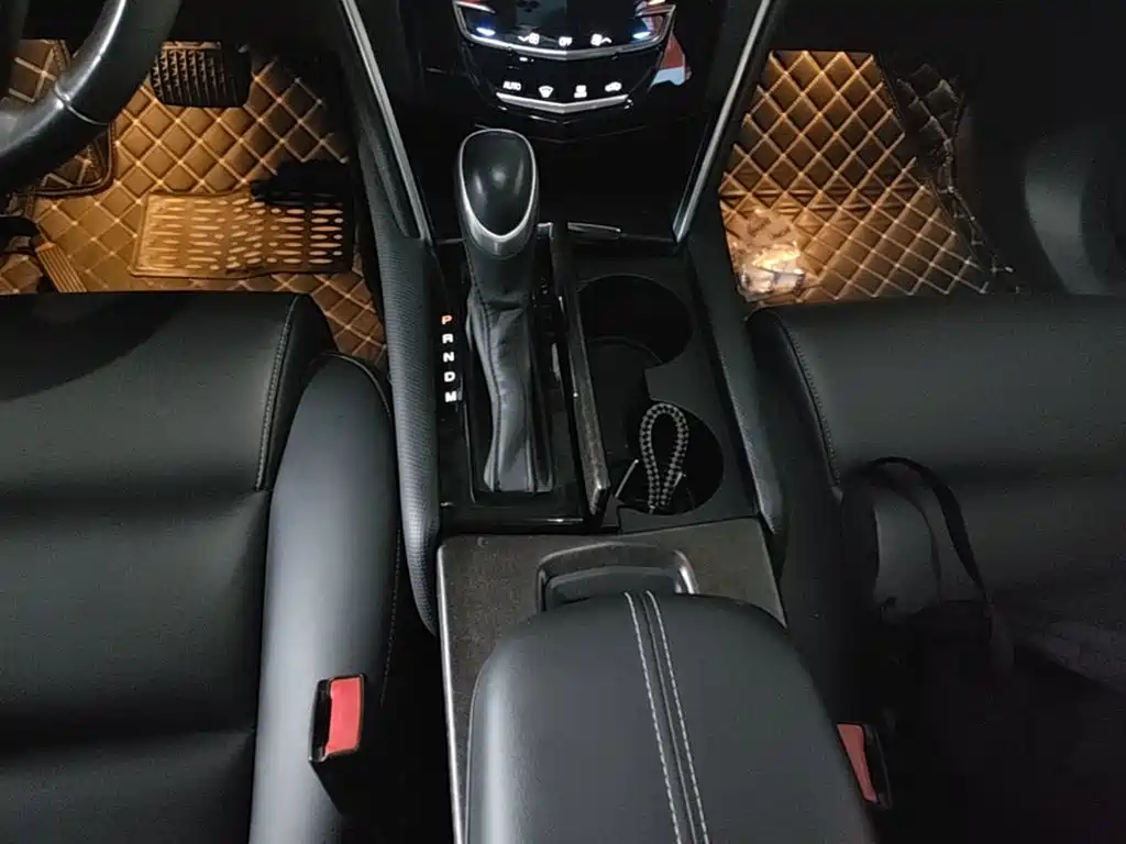 Photo 14 - Cadillac XTS