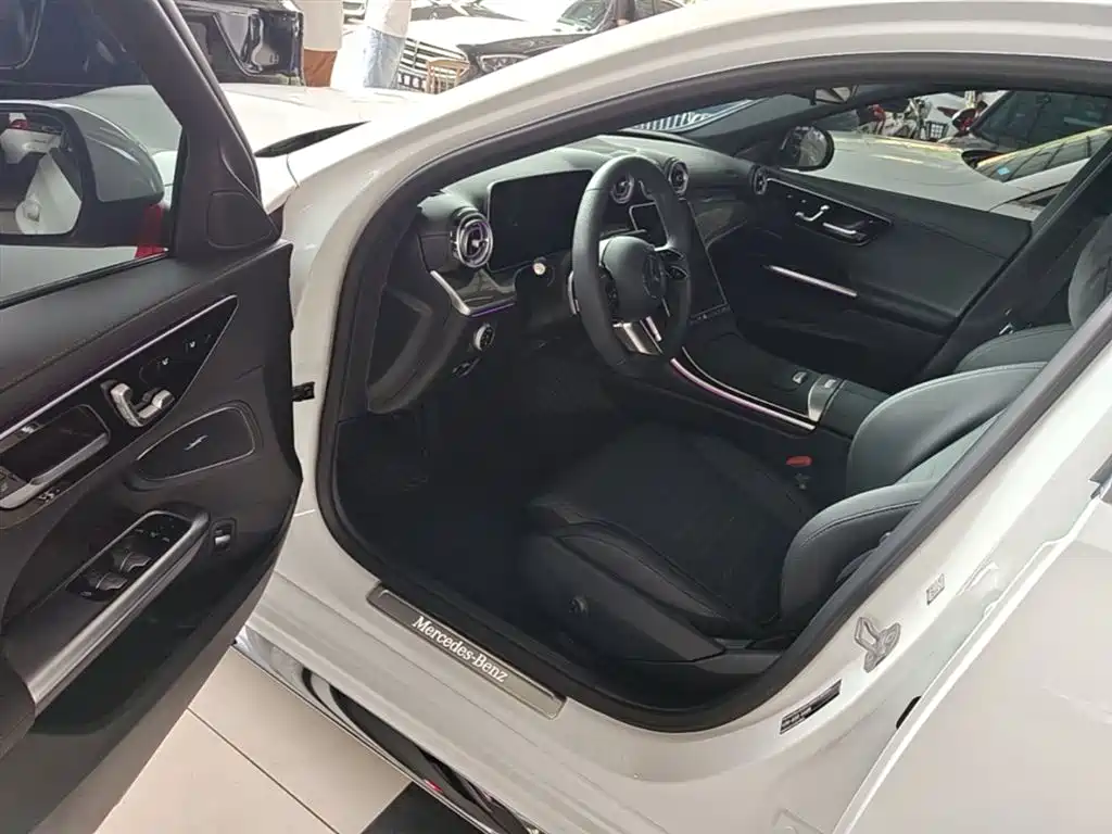 Mercedes-Benz C-Class 2025 Facelift C 260 L Sport Edition фото 16