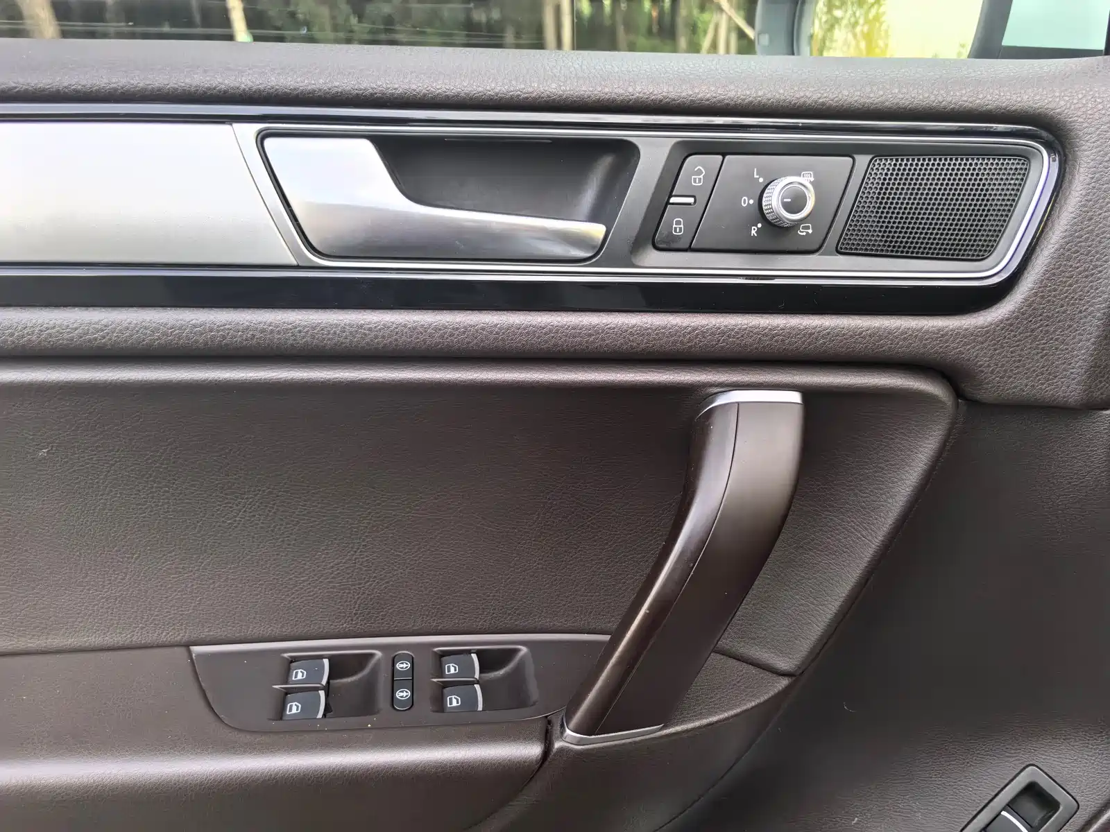 Фото 12 - Volkswagen Touareg