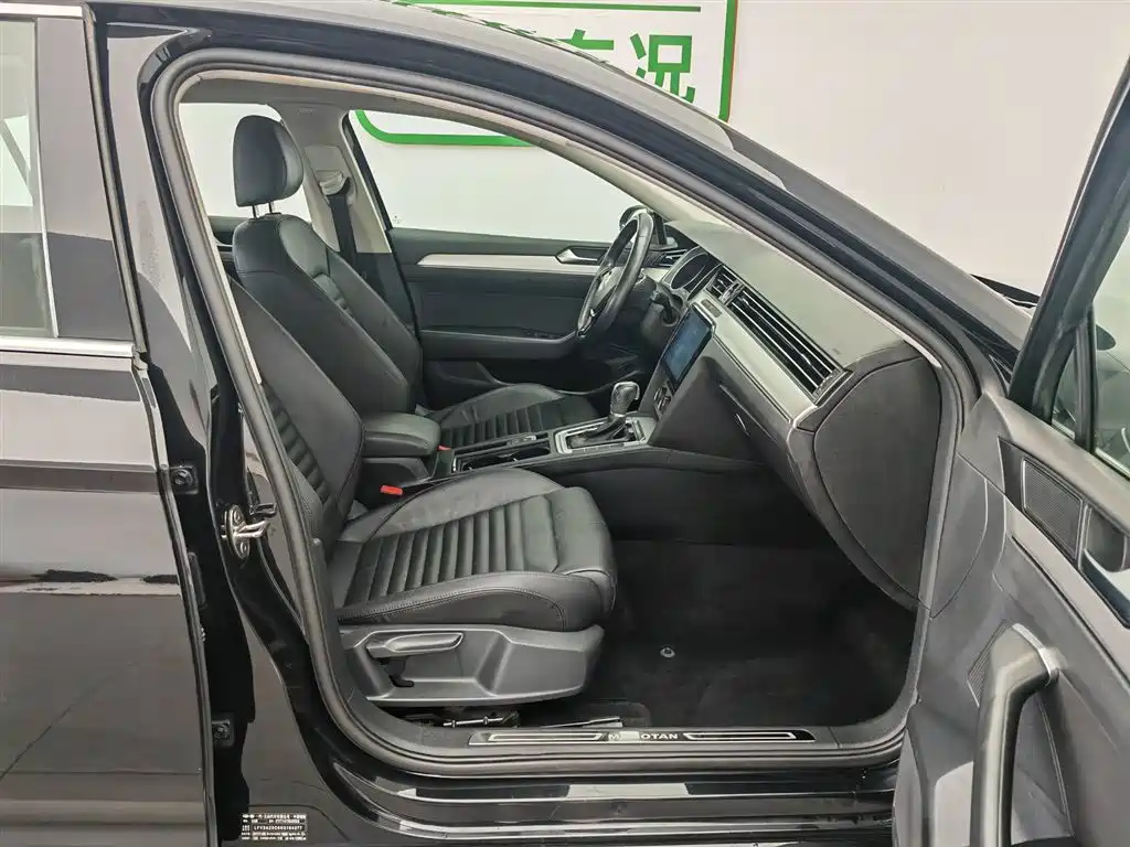 Volkswagen Magotan 2018 280TSI DSG Comfort фото 23