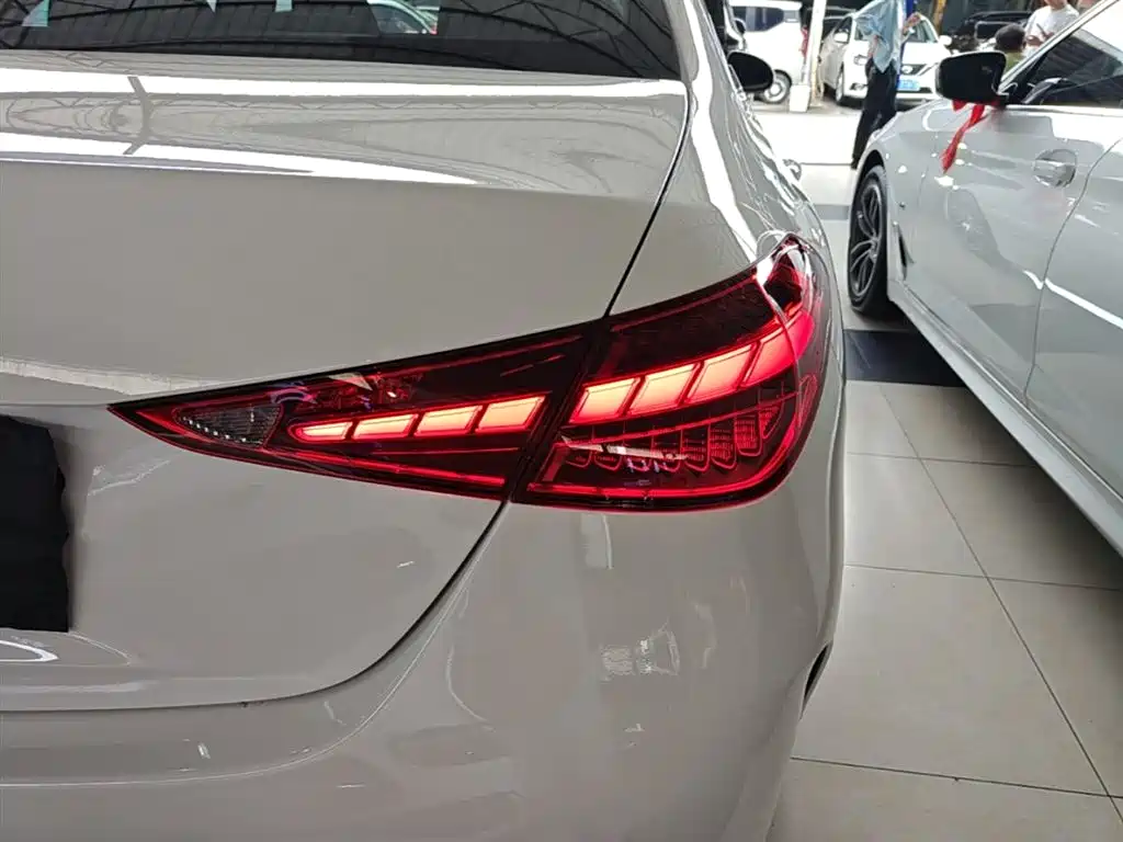 Mercedes-Benz C-Class 2025 Facelift C 260 L Sport Edition фото 8