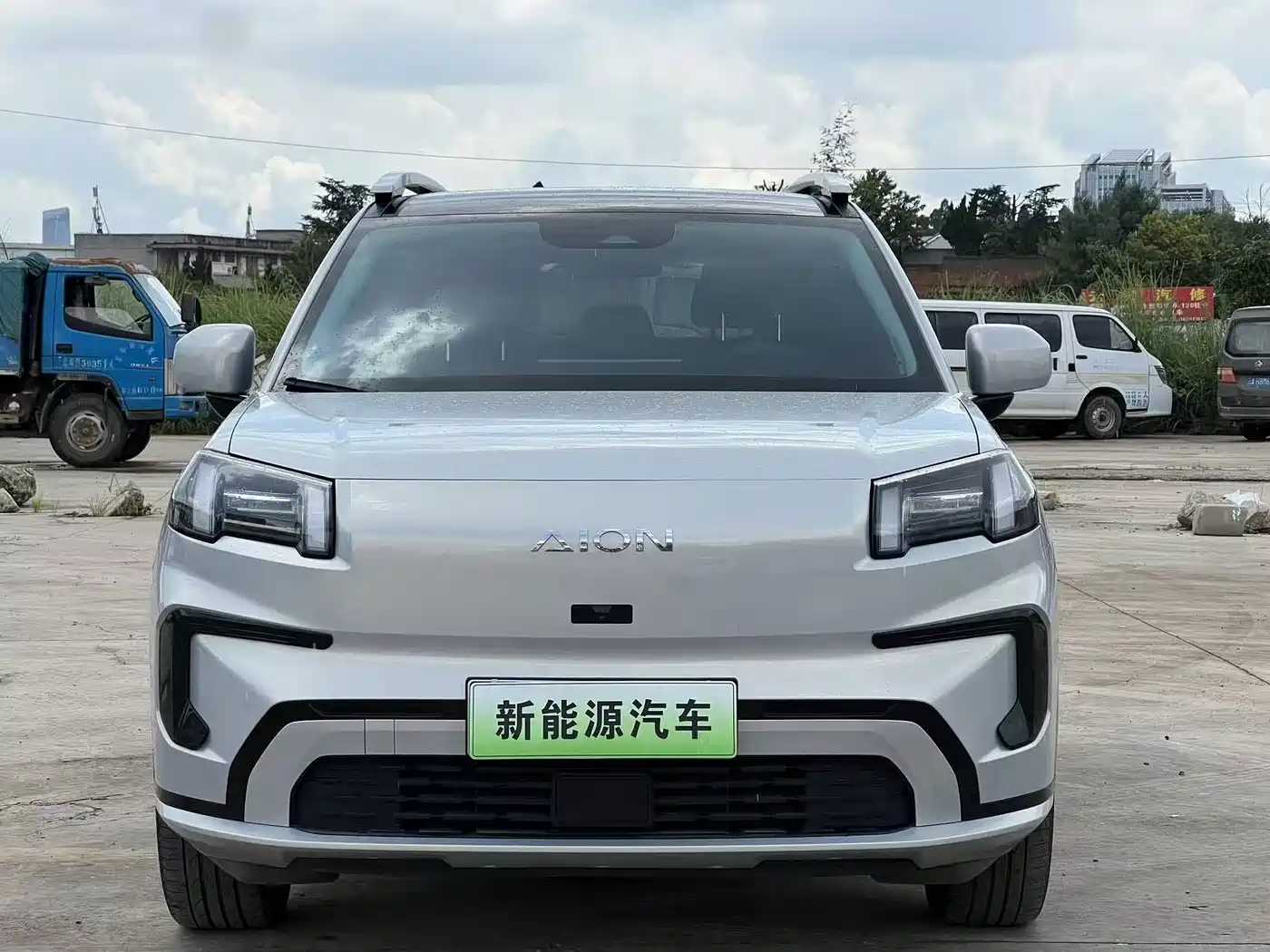 Aion V 2025 2024 Aion T-Rex 650 Smart Premium Edition