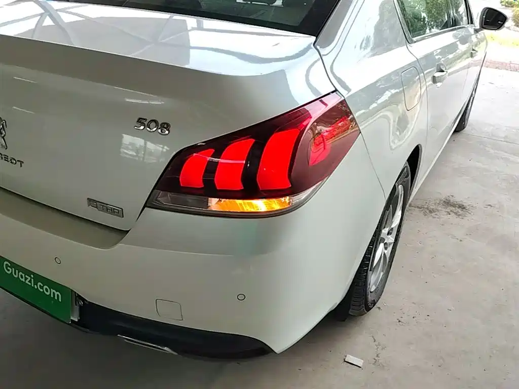 Peugeot 508 2015 1.6THP Auto Comfort Edition фото 8